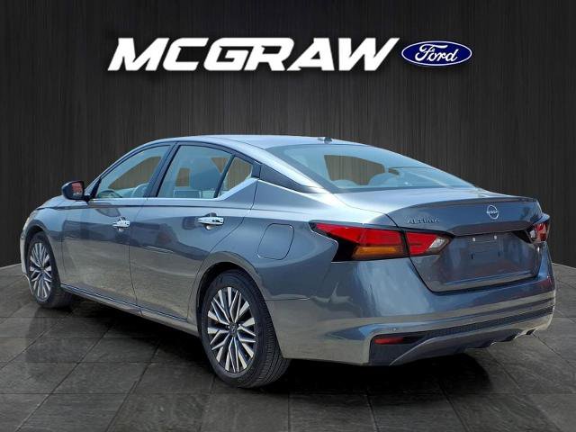 Used 2025 Nissan Altima 2.5 SV FWD image 9