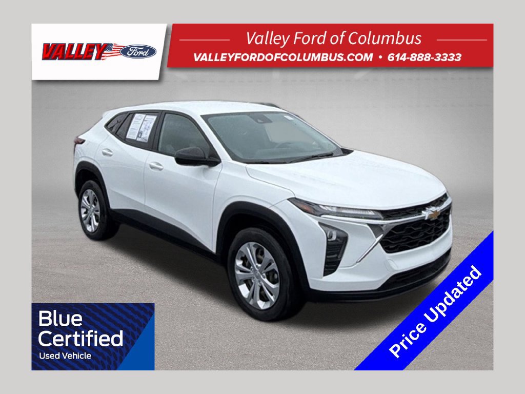 Used 2024 Chevrolet Trax LS FWD image 1