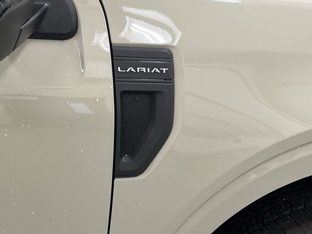 Certified 2025 Ford Maverick Lariat w/ 4K Tow Package AWD/4WD image 7