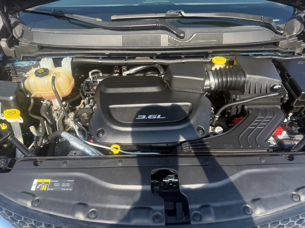 Used 2018 Chrysler Pacifica Limited w/ Advanced Safetytec Group FWD image 69