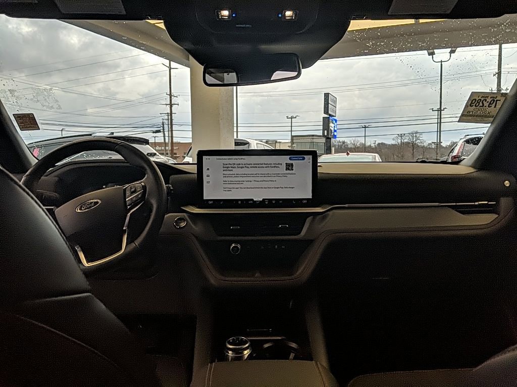 Certified 2025 Ford Explorer ST-Line w/ Premium Package image 14