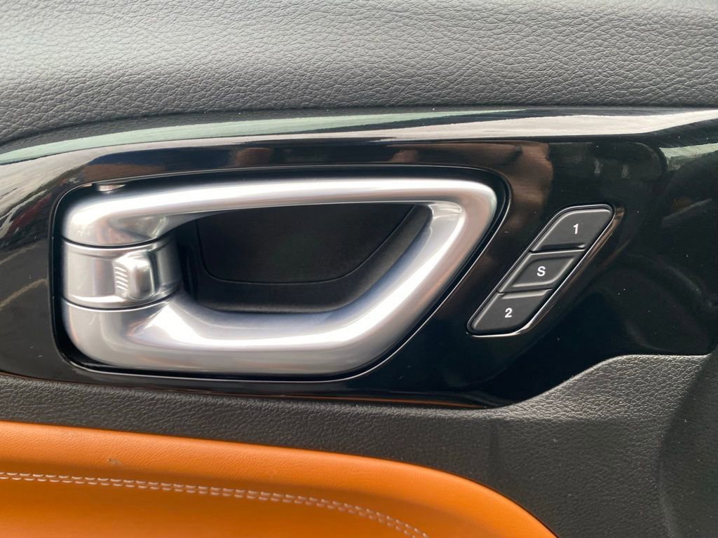 Used 2024 Jeep Compass Limited w/ Elite Group image 14