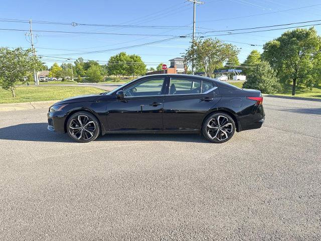 Used 2023 Nissan Altima 2.5 SR w/ SR Premium Package FWD image 6