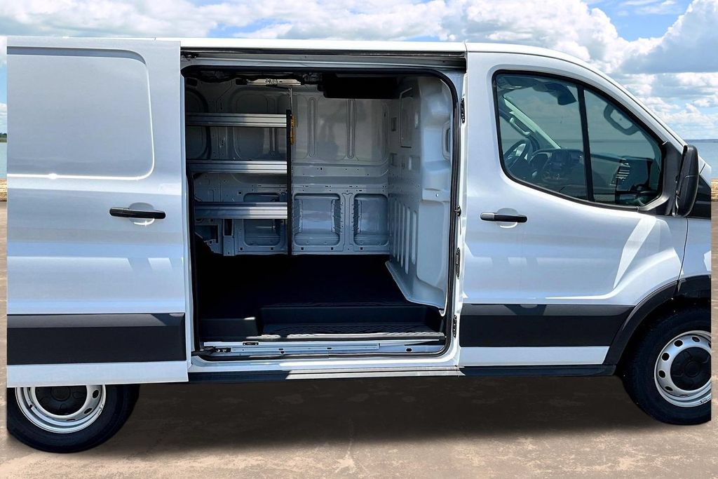 Certified 2025 Ford Transit 150 Low Roof RWD image 31