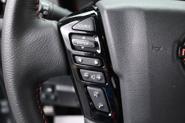 Used 2025 Nissan Frontier PRO-4X AWD/4WD image 17
