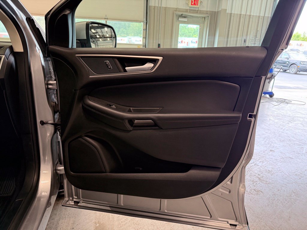 Certified 2023 Ford Edge SEL w/ Convenience Package AWD/4WD image 36
