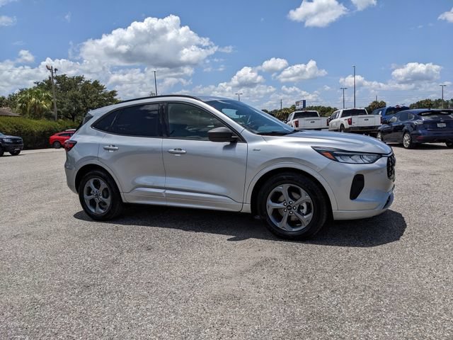 Certified 2023 Ford Escape ST-Line w/ Tech Pack #1 FWD image 2