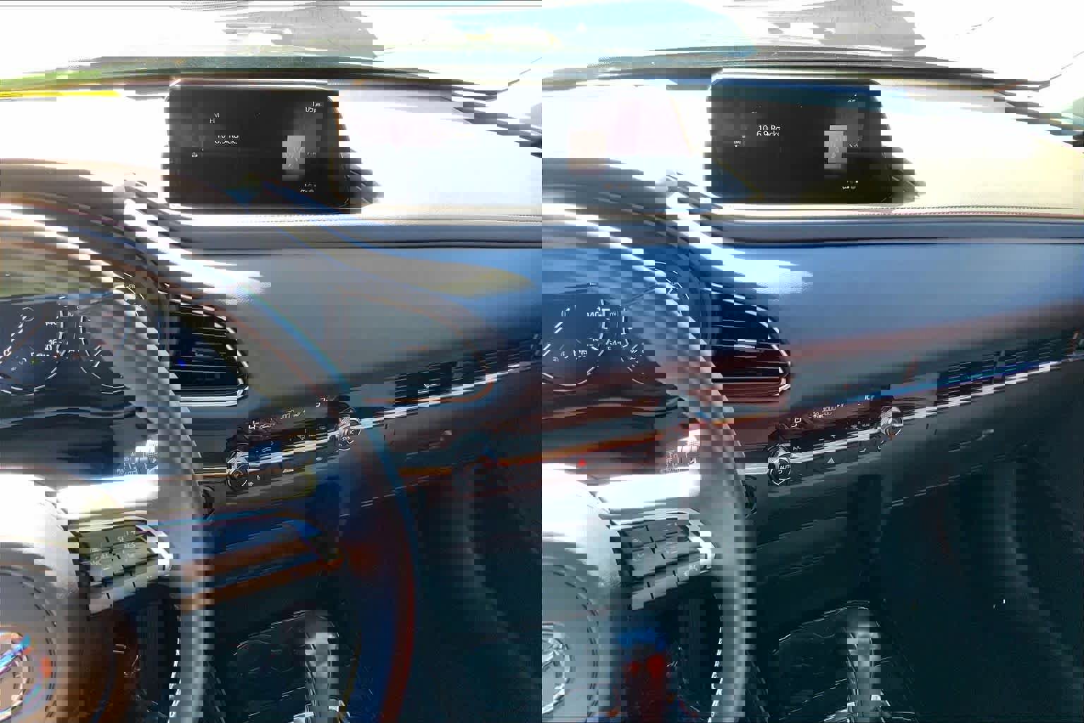 Used 2025 MAZDA CX-30 AWD 2.5 S w/ Preferred Package image 9