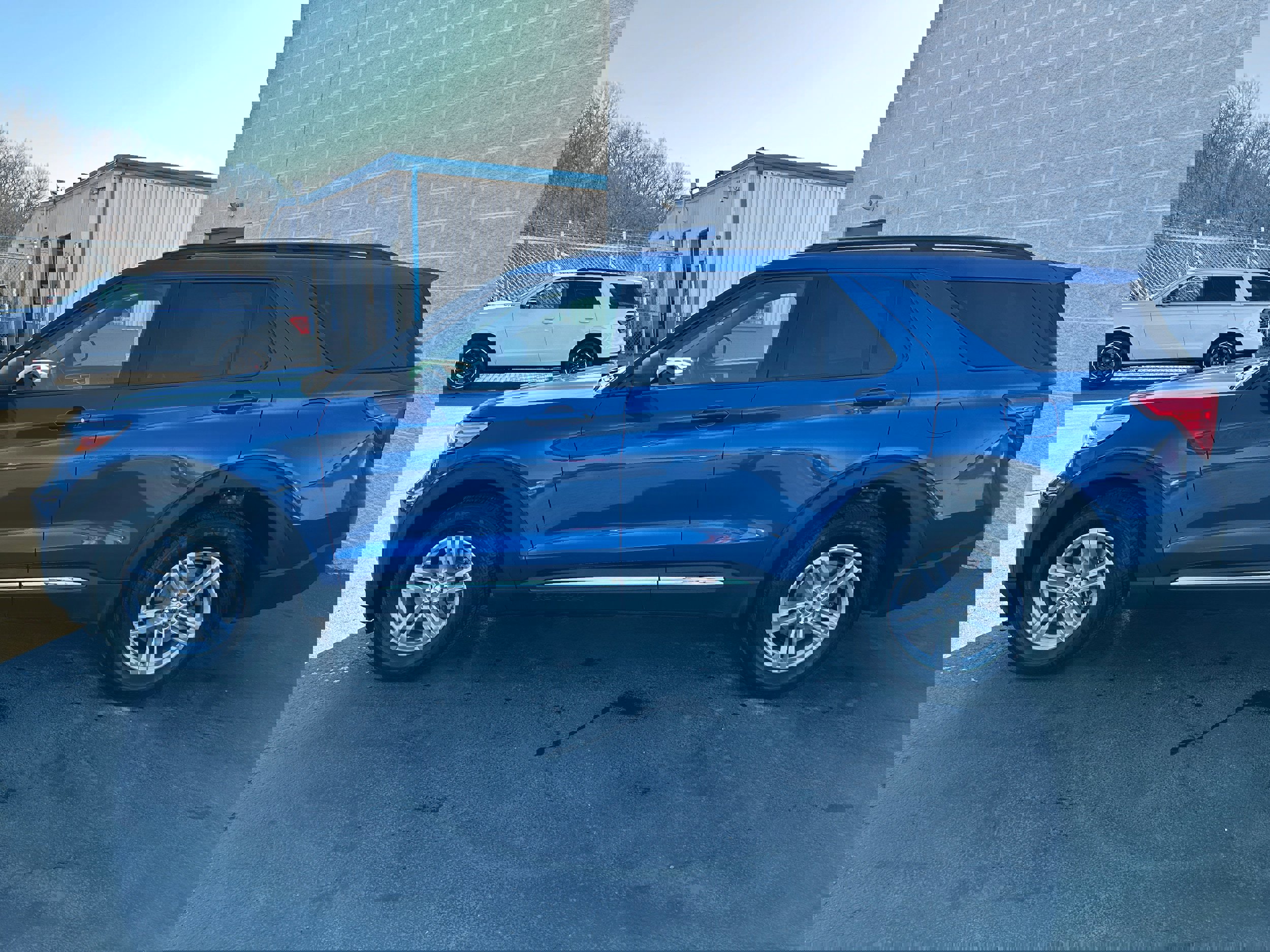 Certified 2021 Ford Explorer XLT w/ Equipment Group 202A image 4