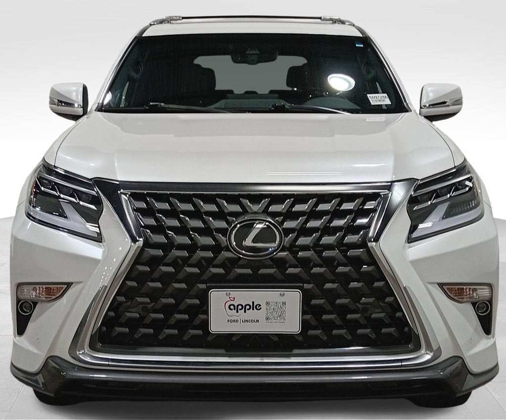 Used 2023 Lexus GX 460 Premium w/ Accessory Package AWD/4WD image 11