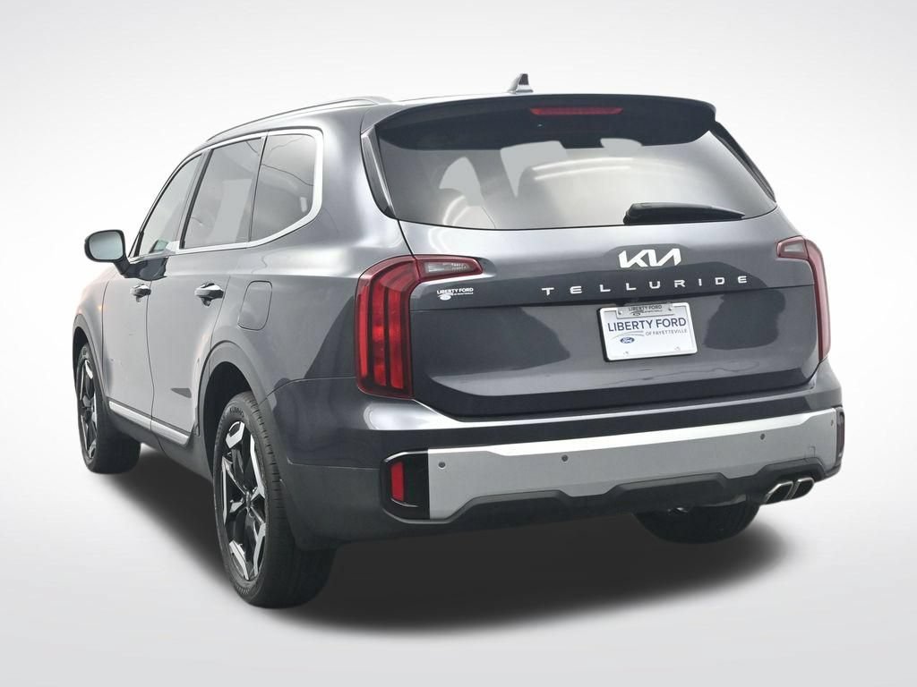 Used 2024 Kia Telluride S w/ S Sunroof Package FWD image 9