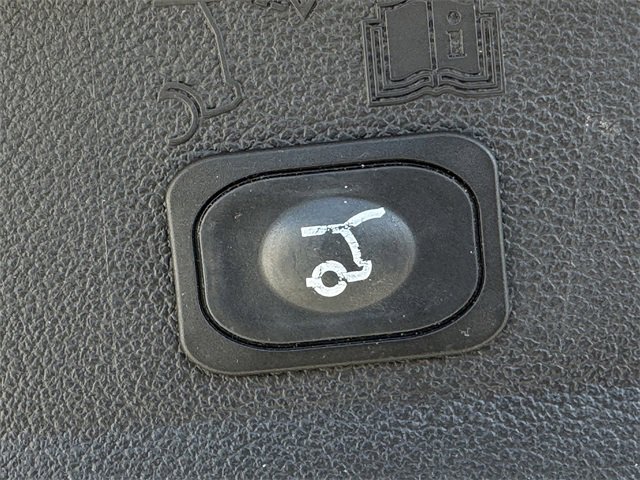 Certified 2019 Ford Escape Titanium image 31