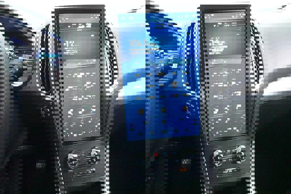 Certified 2022 Ford Edge SEL w/ Convenience Package AWD/4WD image 15