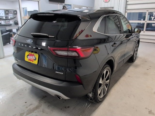 Certified 2024 Ford Escape Platinum image 6