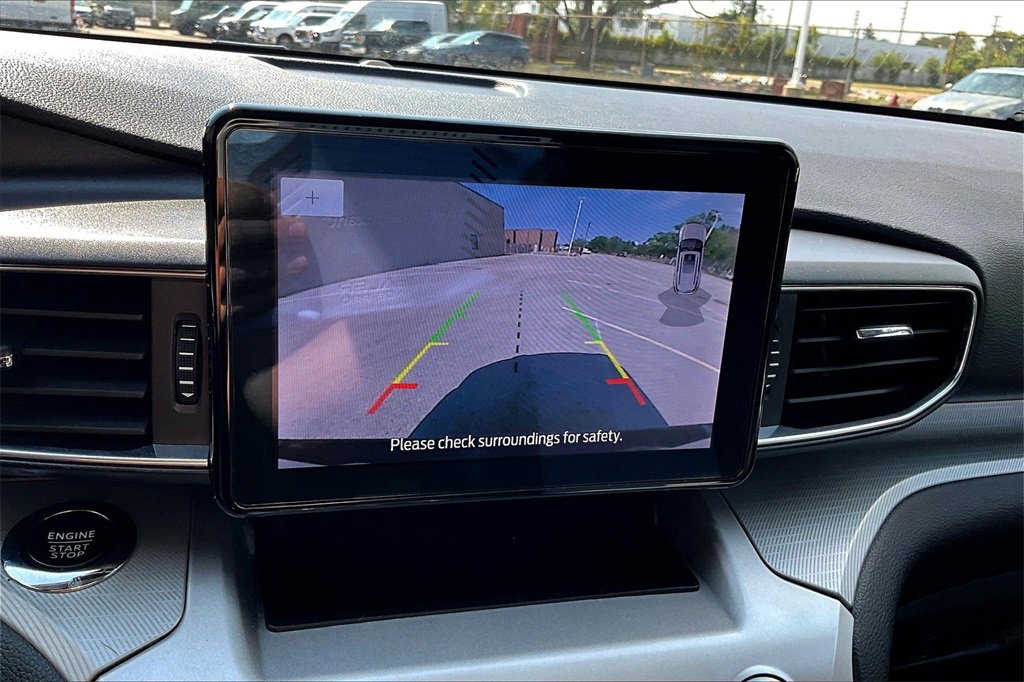 Certified 2022 Ford Explorer XLT w/ Equipment Group 202A image 20