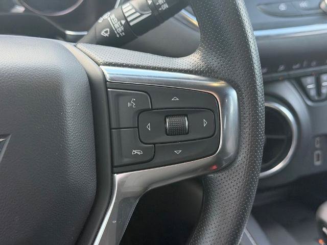 Used 2024 Chevrolet Blazer LT w/ Convenience Package FWD image 16
