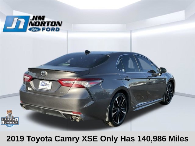 Used 2019 Toyota Camry XSE FWD image 4