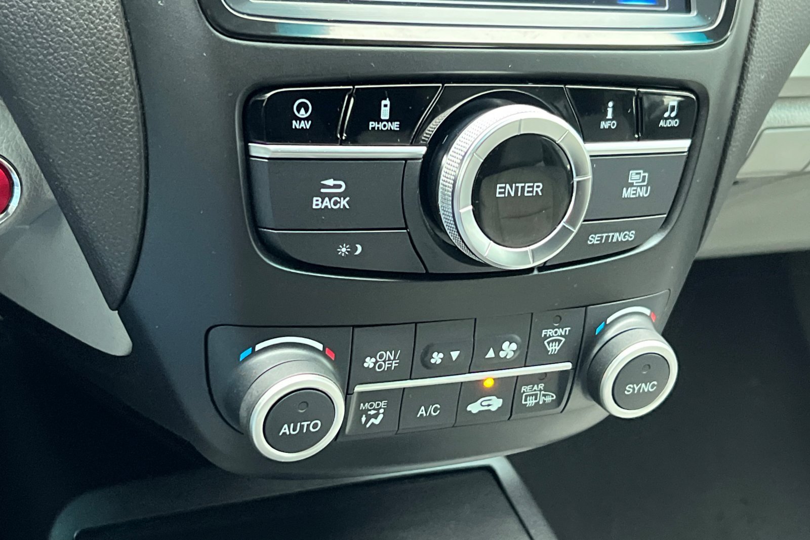 Used 2018 Acura RDX AWD w/ Technology Package image 21