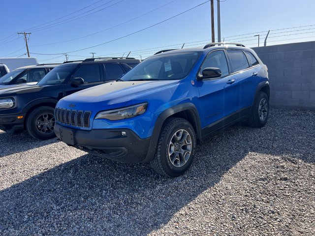 Used 2022 Jeep Cherokee Trailhawk w/ Comfort/Convenience Group AWD/4WD image 2