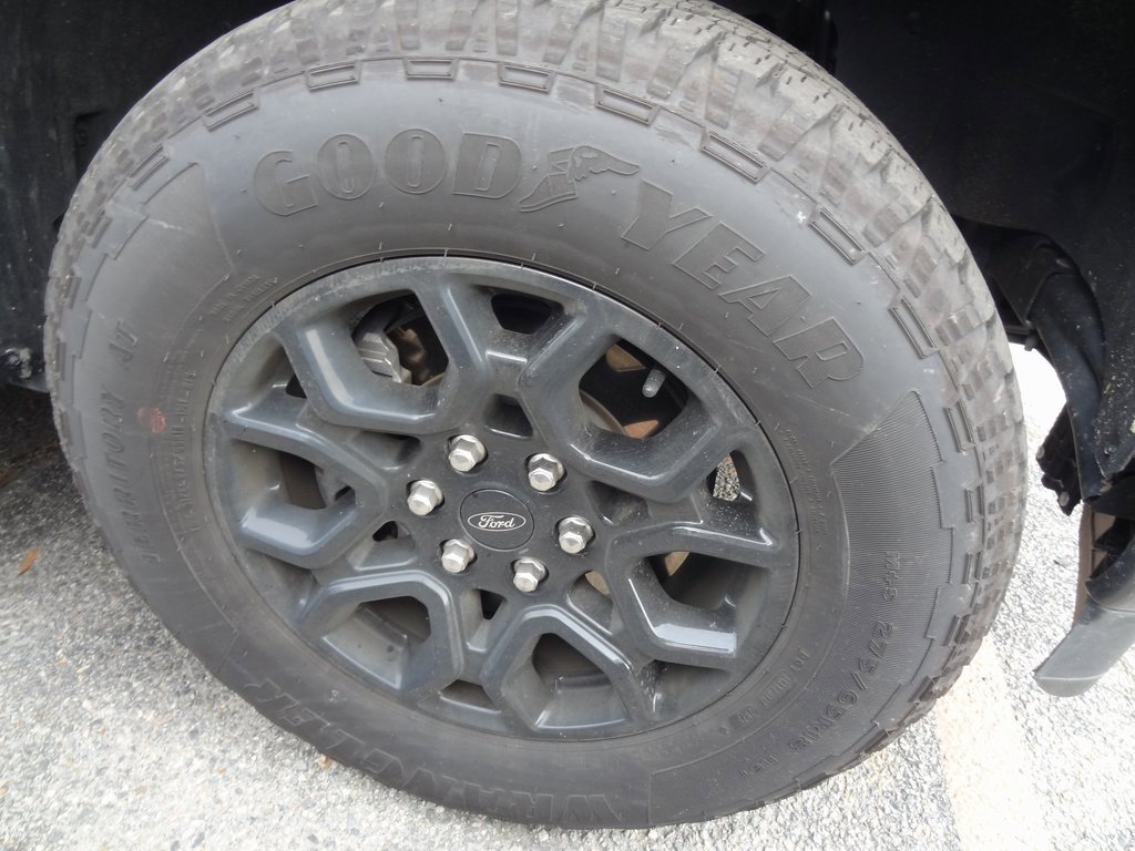 Certified 2025 Ford F150 XLT w/ Equipment Group 302A MID image 17