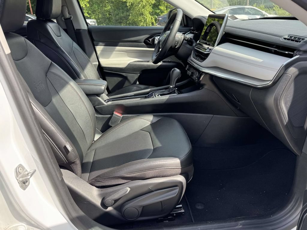 Used 2022 Jeep Compass Limited AWD/4WD image 14