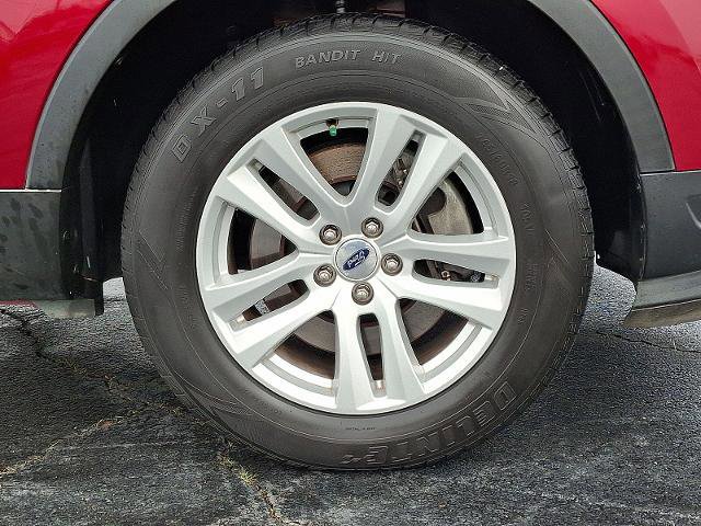 Certified 2018 Ford Explorer XLT w/ Equipment Group 202A image 8