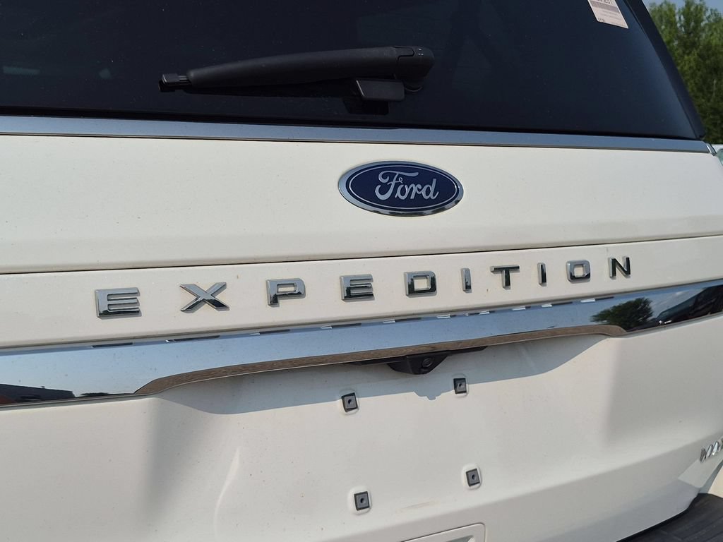 Certified 2022 Ford Expedition Max Limited AWD/4WD image 10