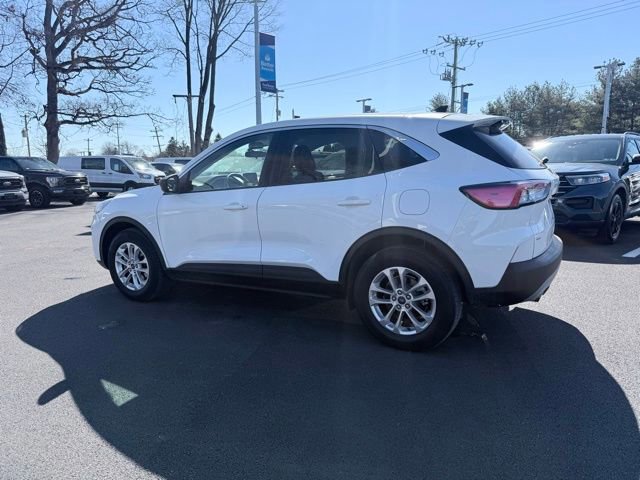 Certified 2022 Ford Escape SE w/ Convenience Package image 3