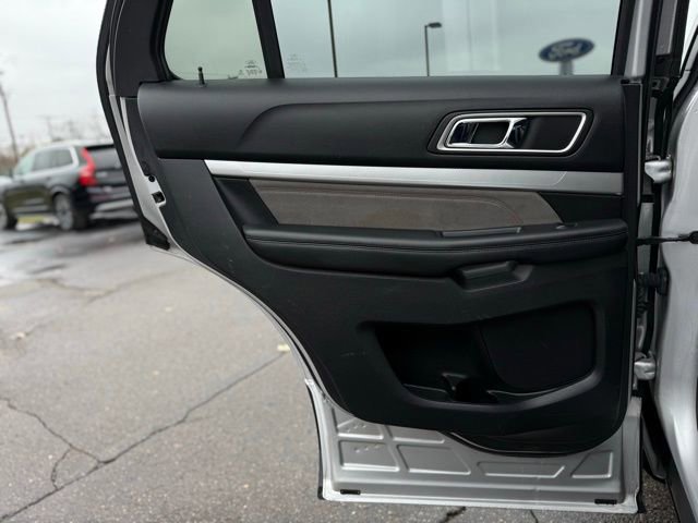 Certified 2017 Ford Explorer XLT w/ Equipment Group 202A image 25