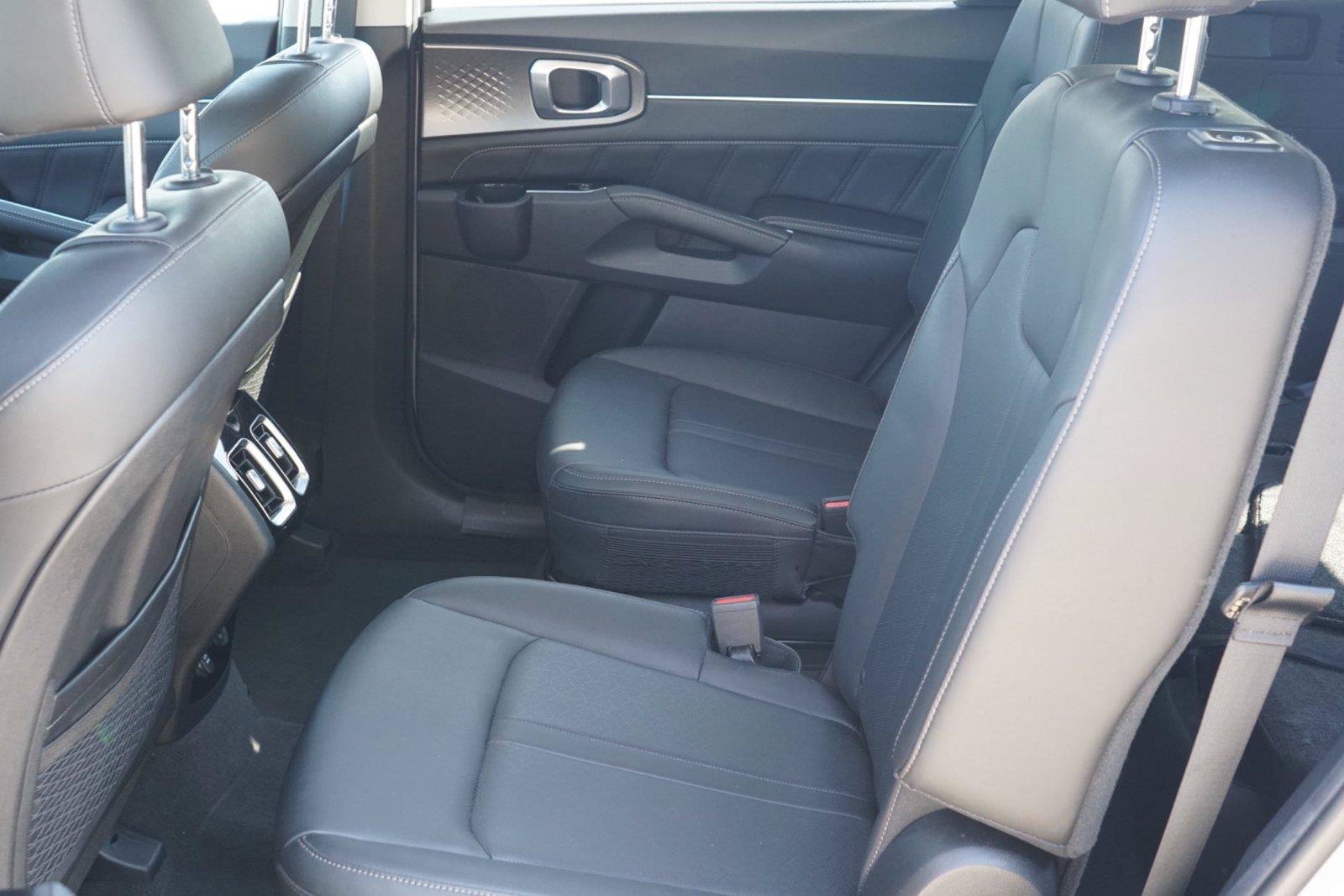 Used 2023 Kia Sorento SX AWD/4WD image 22