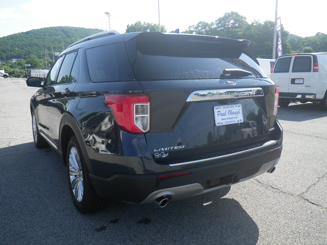 Certified 2024 Ford Explorer Limited w/ Limited Technology Package AWD/4WD image 4