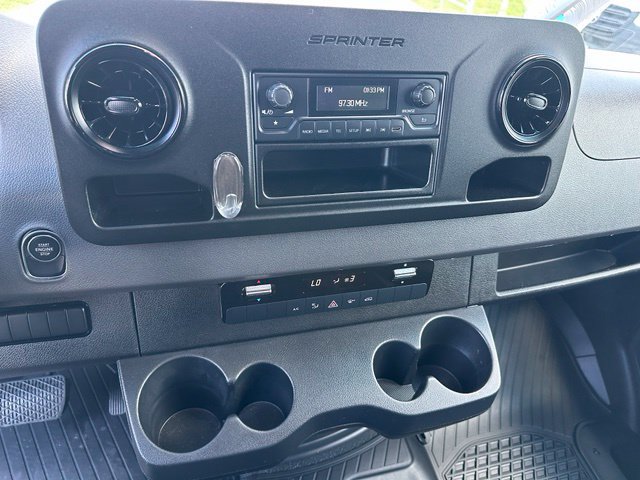 Used 2024 Mercedes-Benz Sprinter 2500 image 18