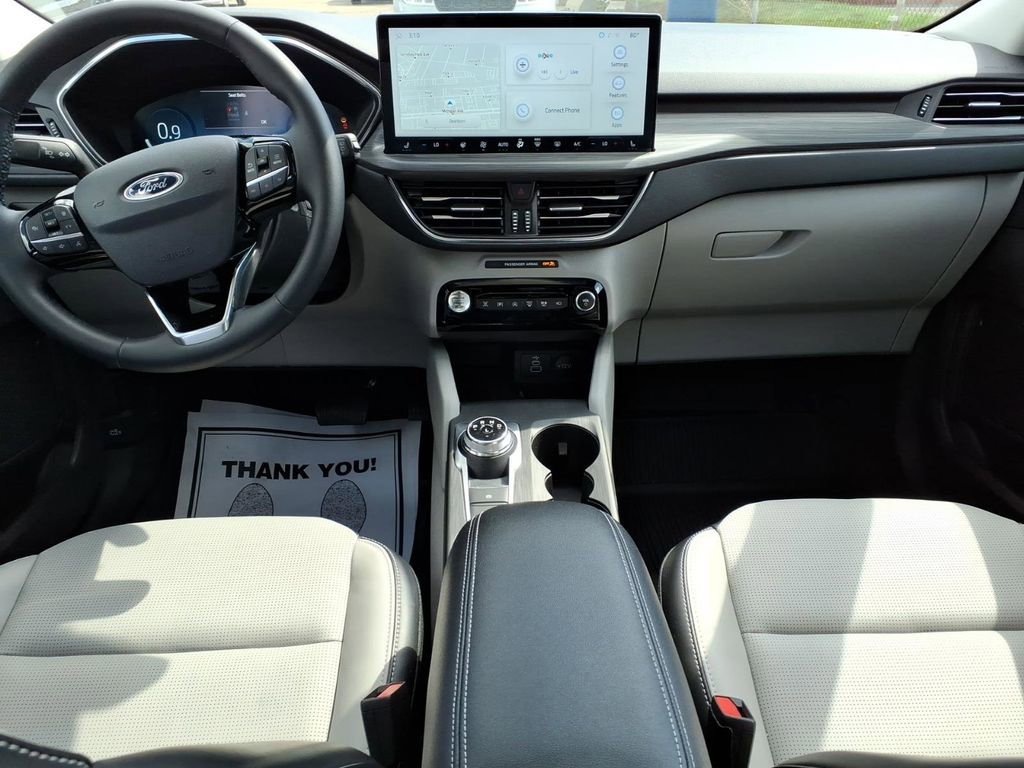 Certified 2024 Ford Escape Platinum image 12
