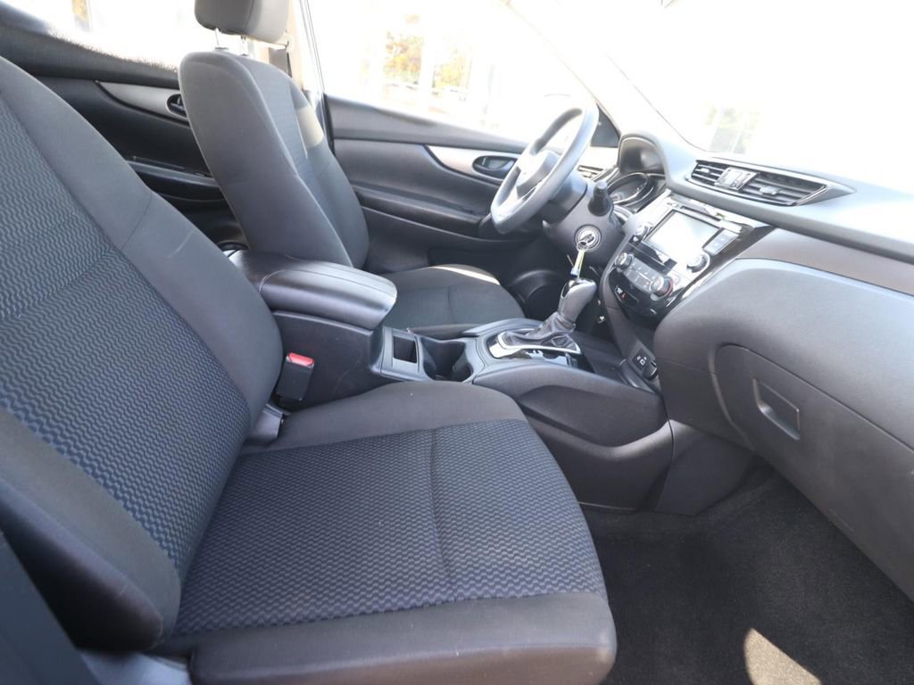 Used 2022 Nissan Rogue Sport S FWD image 14