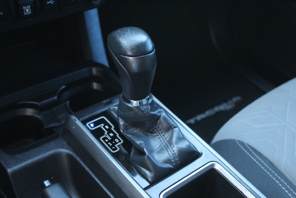 Used 2021 Toyota Tacoma TRD Sport w/ Technology Package RWD image 25