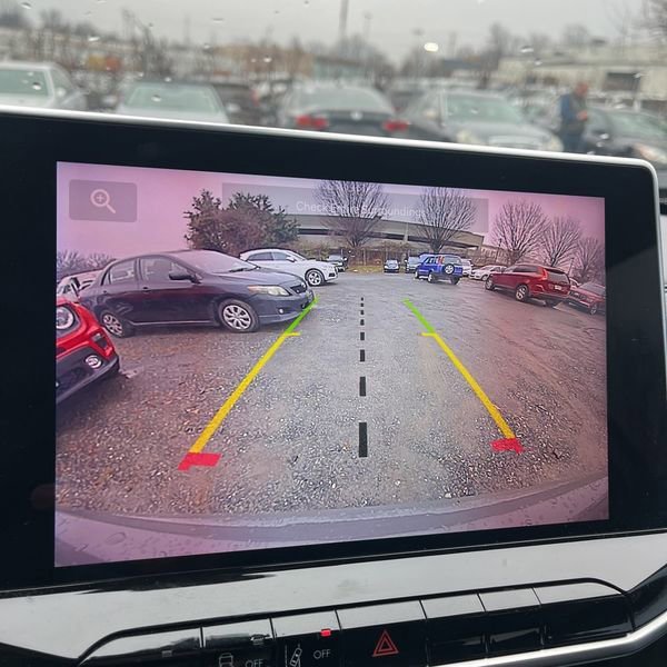 Used 2023 Jeep Compass Latitude image 29