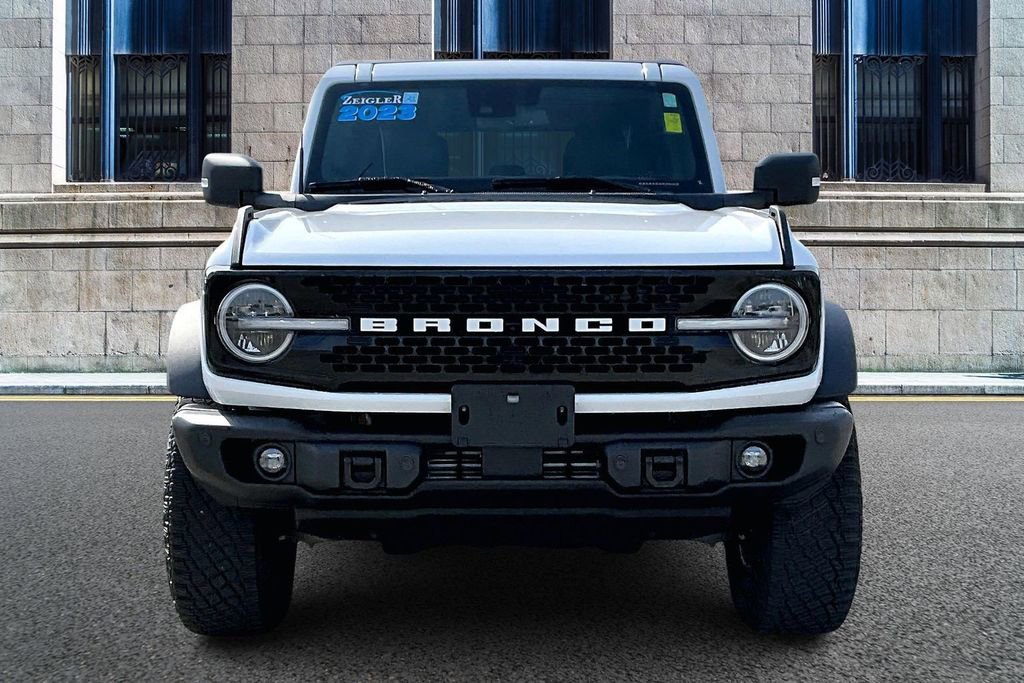 Certified 2023 Ford Bronco Wildtrak AWD/4WD image 3