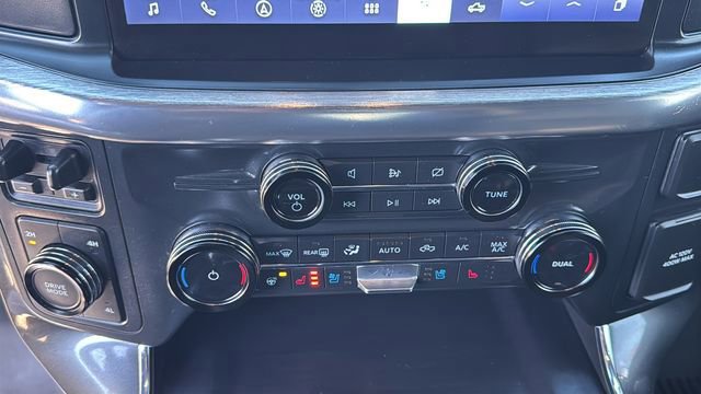 Certified 2022 Ford F150 Lariat w/ Equipment Group 502A High image 24