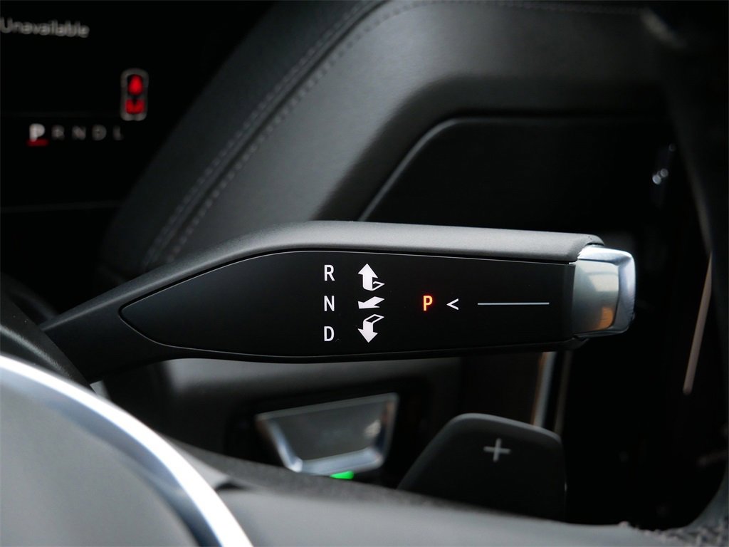 Used 2025 GMC Yukon Denali w/ Denali Reserve Package image 24