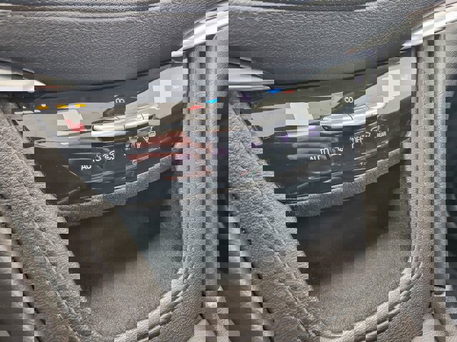 Used 2018 Cadillac XT5 Luxury w/ Driver Awareness Package image 18