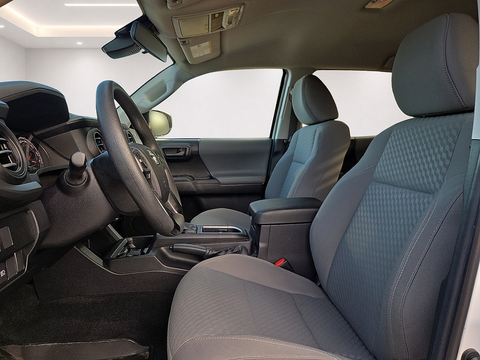 Used 2022 Toyota Tacoma SR AWD/4WD image 14