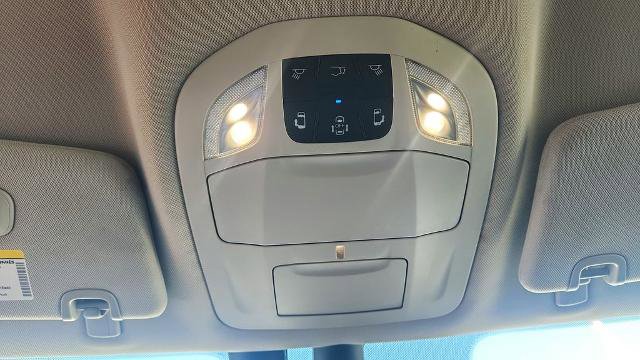 Used 2022 Chrysler Pacifica Touring-L image 13