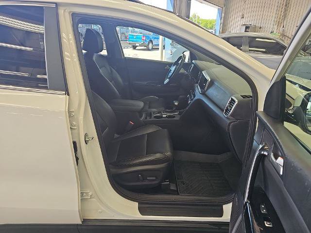 Used 2022 Kia Sportage EX w/ EX Technology Package AWD/4WD image 10
