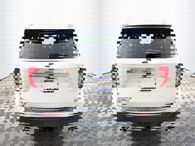 Certified 2020 Ford Explorer Platinum w/ Premium Technology Package image 4