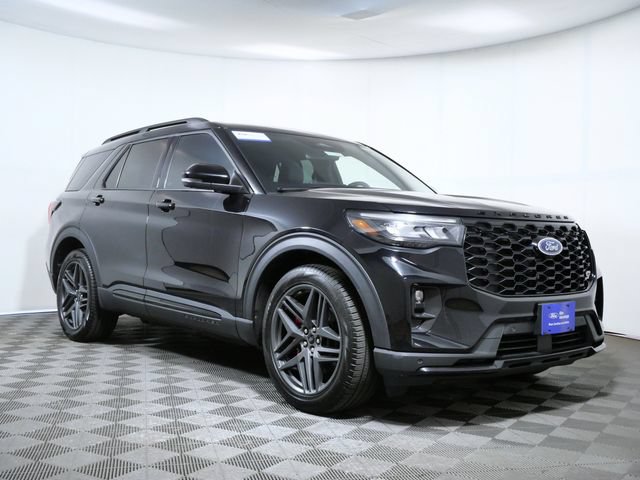 Certified 2025 Ford Explorer ST AWD/4WD image 1