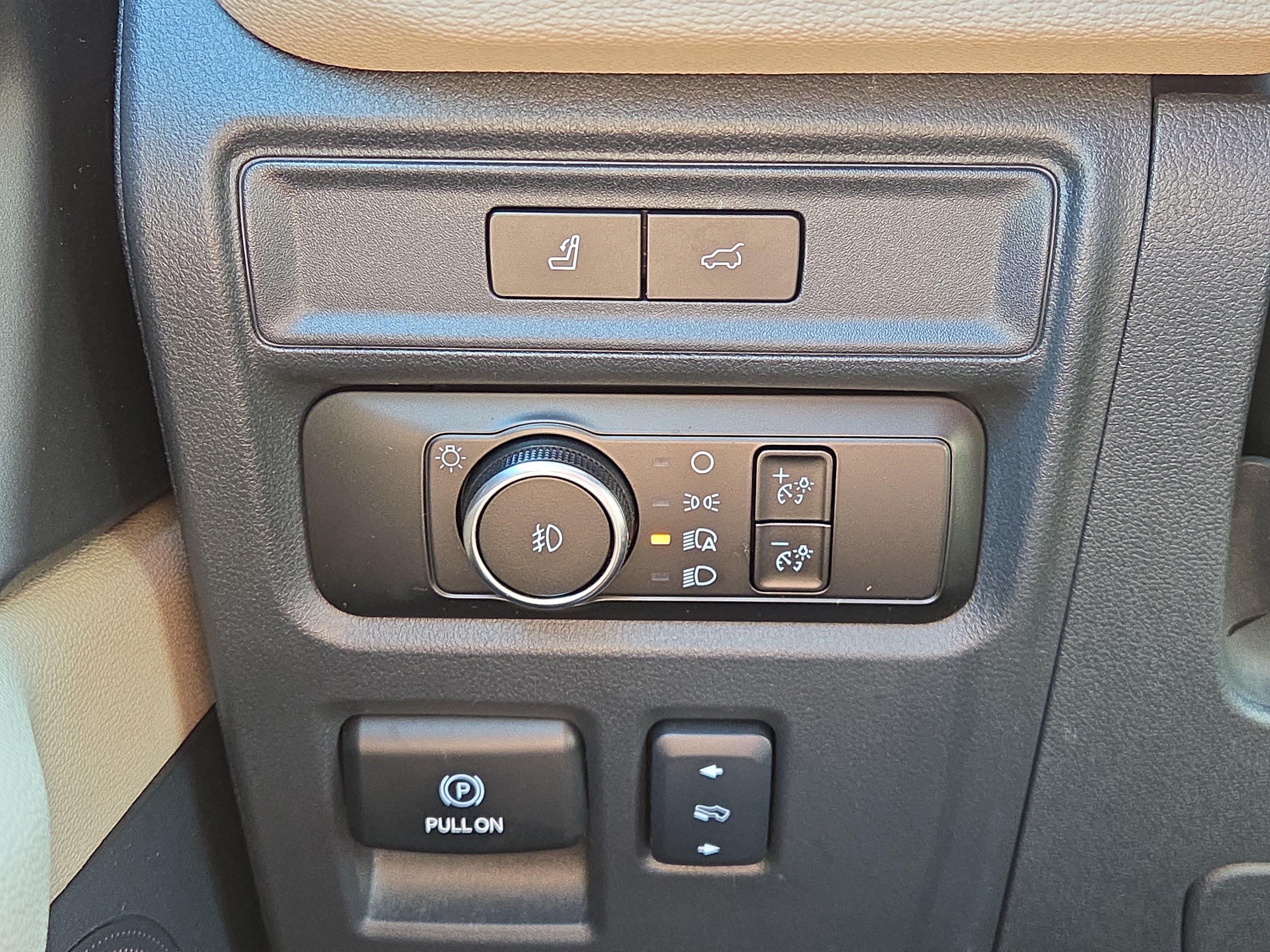 Certified 2024 Ford Expedition Limited RWD image 28