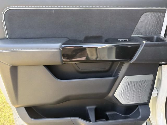 Certified 2023 Ford F150 Lightning Platinum AWD/4WD image 19
