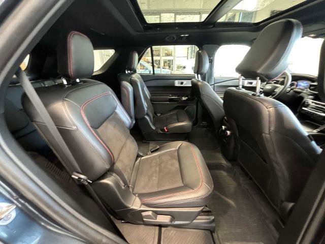 Certified 2024 Ford Explorer ST-Line w/ Class IV Trailer Tow Package AWD/4WD image 26