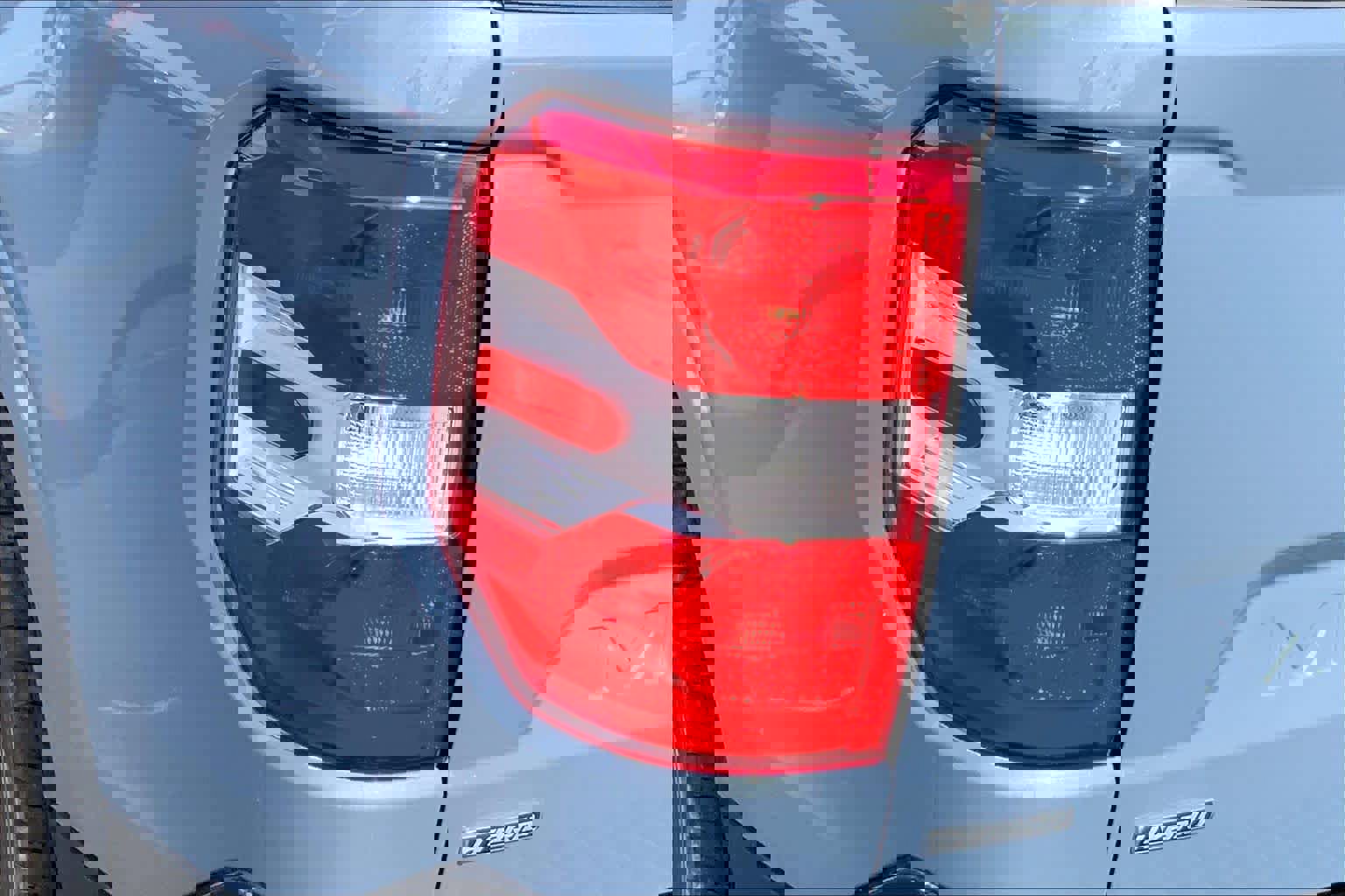 Certified 2024 Ford Maverick Lariat image 29