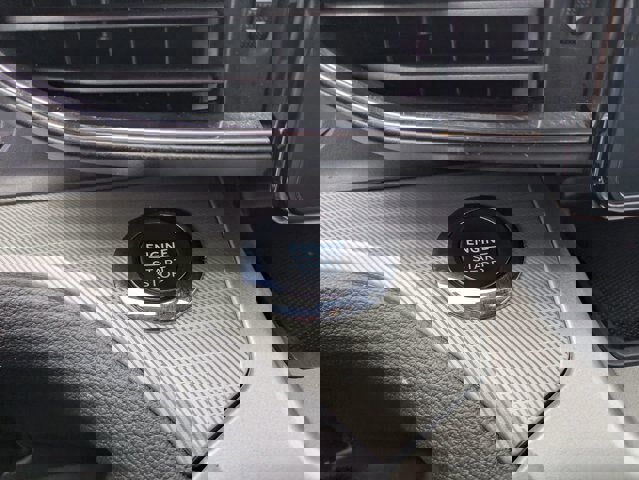 Certified 2022 Ford Explorer XLT w/ Equipment Group 202A image 22